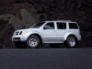 Arctic Trucks Nissan Pathfinder AT35 2004 года 
